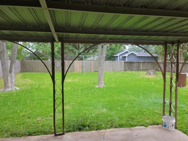 13023 Maxim Drive, Houston, TX 77065