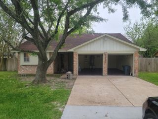 13023 Maxim Drive, Houston, TX 77065