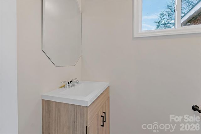 109 N Belvedere Avenue, Gastonia, NC 28054