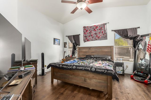 39425 S Cinch Strap Place, Tucson, AZ 85739