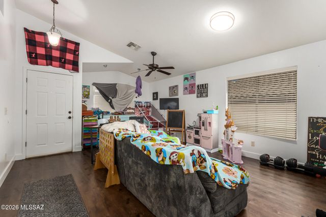 39425 S Cinch Strap Place, Tucson, AZ 85739