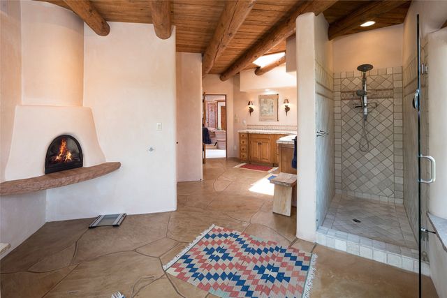 26 Picacho Peak, Santa Fe, NM 87506