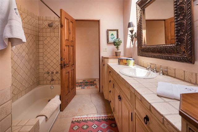 26 Picacho Peak, Santa Fe, NM 87506