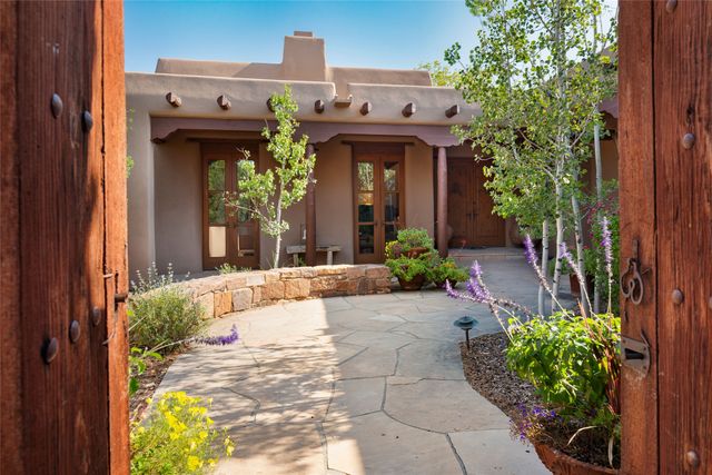 26 Picacho Peak, Santa Fe, NM 87506