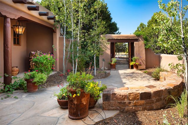 26 Picacho Peak, Santa Fe, NM 87506