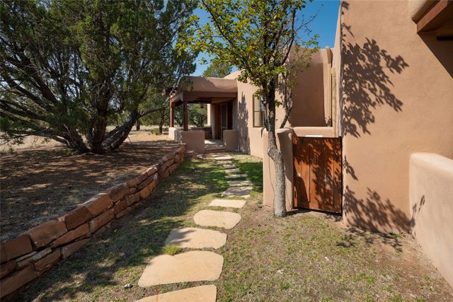 26 Picacho Peak, Santa Fe, NM 87506