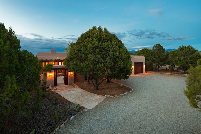 26 Picacho Peak, Santa Fe, NM 87506