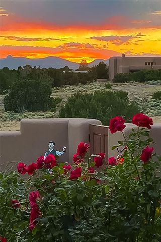 26 Picacho Peak, Santa Fe, NM 87506