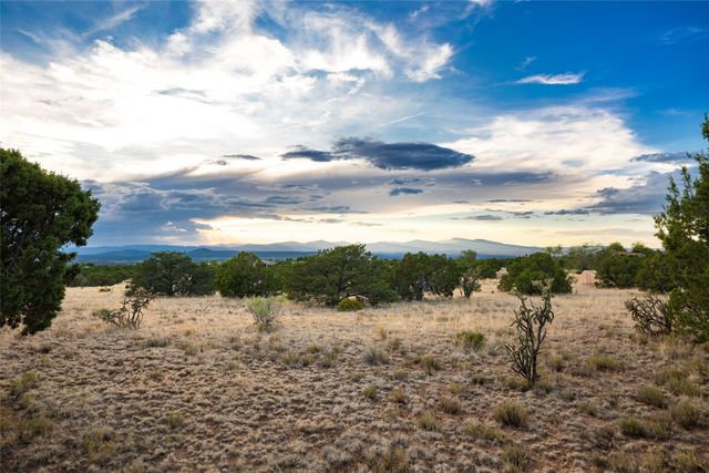 26 Picacho Peak, Santa Fe, NM 87506