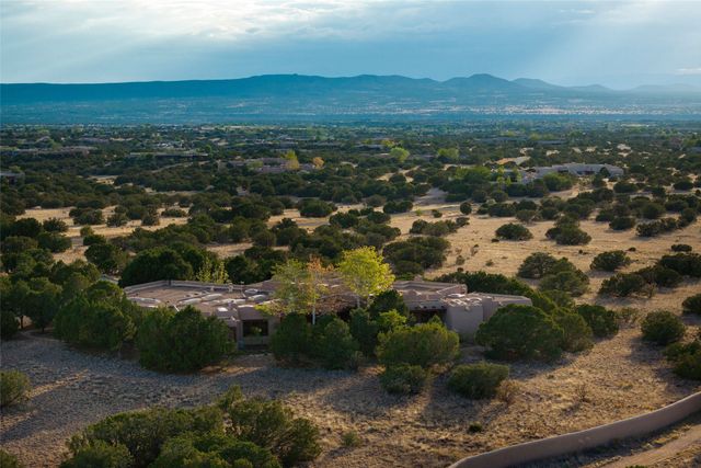 26 Picacho Peak, Santa Fe, NM 87506