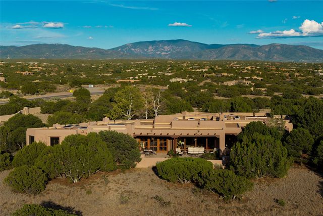 26 Picacho Peak, Santa Fe, NM 87506