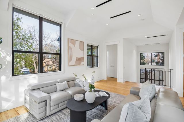 7326 La Vista Drive, Dallas, TX 75214