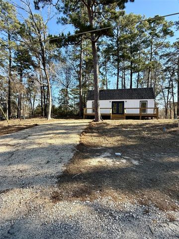 457 Impala Drive, Onalaska, TX 77360