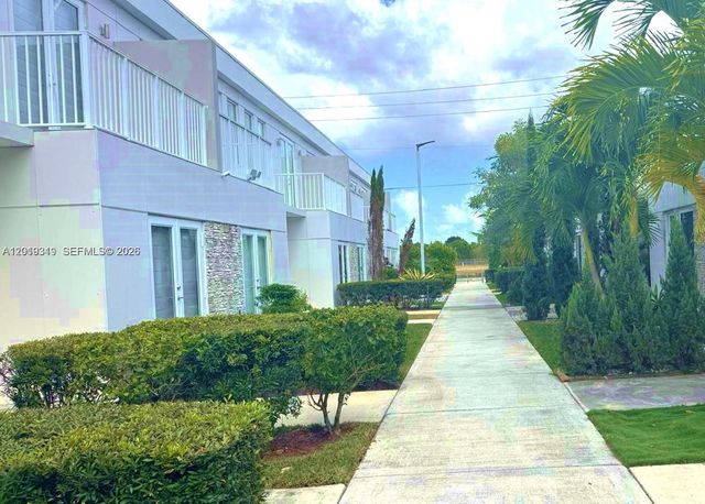 13724 SW 259th St, Homestead, FL 33032