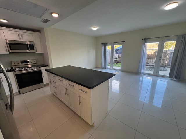 13724 SW 259th St, Homestead, FL 33032