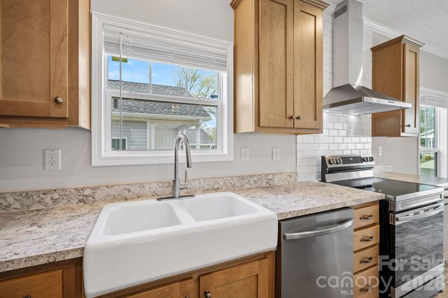 130 Bellamy Road, Asheville, NC 28806