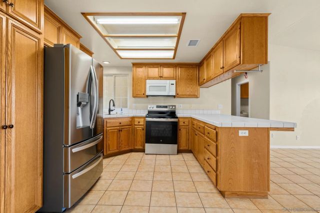 28703 Jenny Jay Court, Valley Center, CA 92082