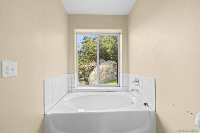 28703 Jenny Jay Court, Valley Center, CA 92082