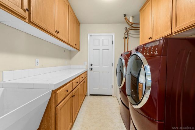 28703 Jenny Jay Court, Valley Center, CA 92082