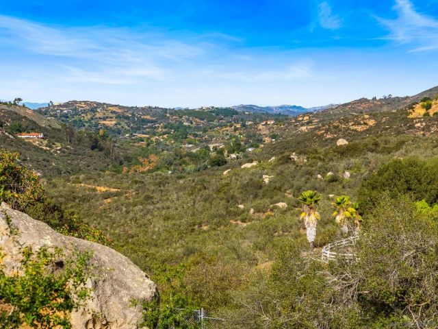 28703 Jenny Jay Court, Valley Center, CA 92082