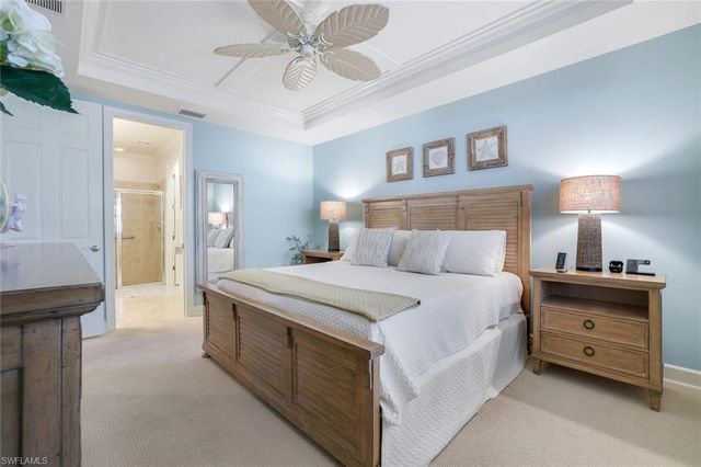 7121 Live Oak DR, Naples, FL 34114