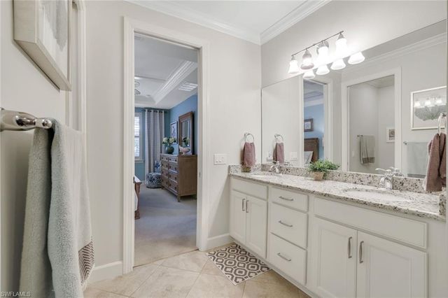 7121 Live Oak DR, Naples, FL 34114