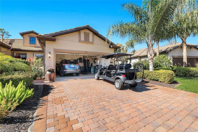 7121 Live Oak DR, Naples, FL 34114