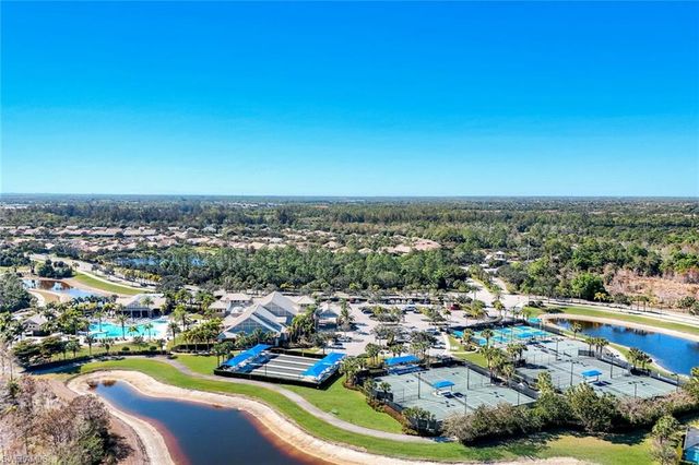 7121 Live Oak DR, Naples, FL 34114