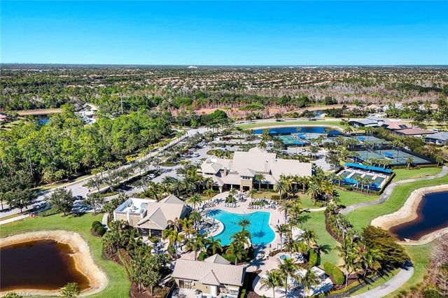 7121 Live Oak DR, Naples, FL 34114