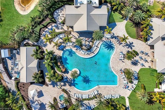 7121 Live Oak DR, Naples, FL 34114