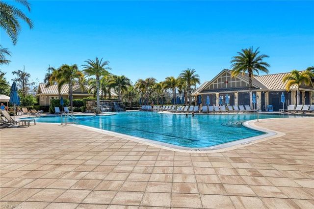 7121 Live Oak DR, Naples, FL 34114