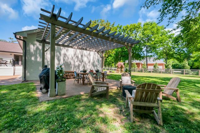 2212 Isaac Ln, Franklin, TN 37064