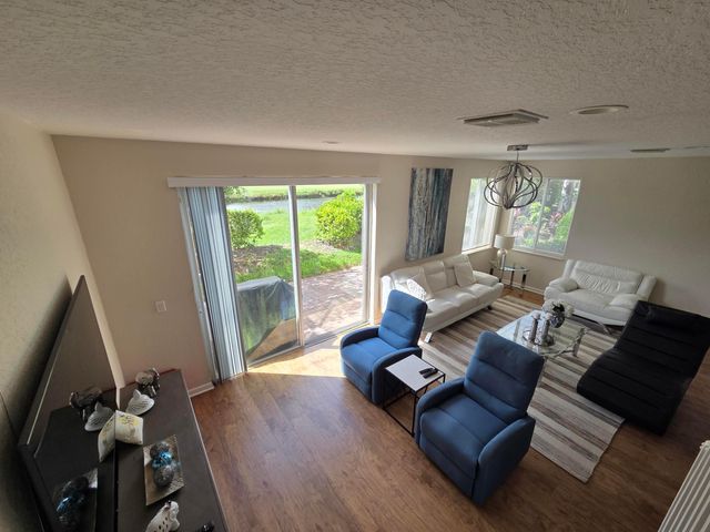 3018 N EVERGREEN Circle, Boynton Beach, FL 33426