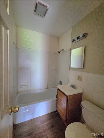 211 Hier Avenue, Syracuse, NY 13203