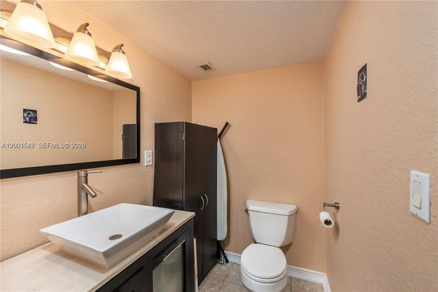 1000 Michigan Ave 704, Miami Beach, FL 33139