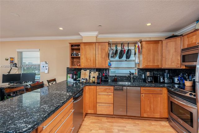 1000 Michigan Ave 704, Miami Beach, FL 33139