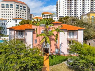 29 Santillane Ave 7, Coral Gables, FL 33134
