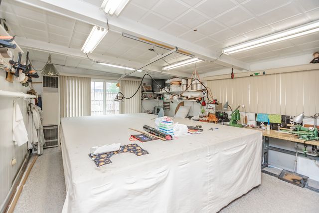 5938 W 83rd Street, Burbank, IL 60459