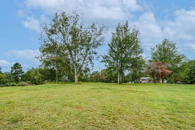 519 New Cut Meadows Road, Inman, SC 29349