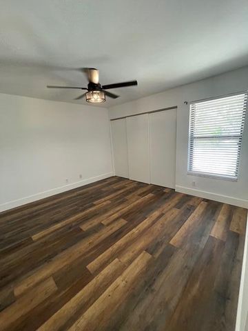 800 Kintyre Court, Palm Beach Gardens, FL 33418