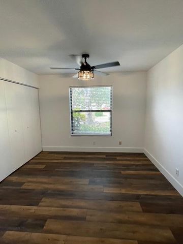 800 Kintyre Court, Palm Beach Gardens, FL 33418