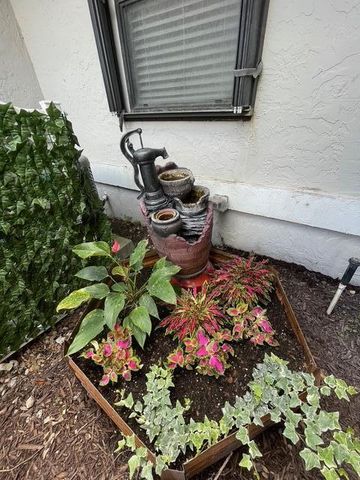 800 Kintyre Court, Palm Beach Gardens, FL 33418