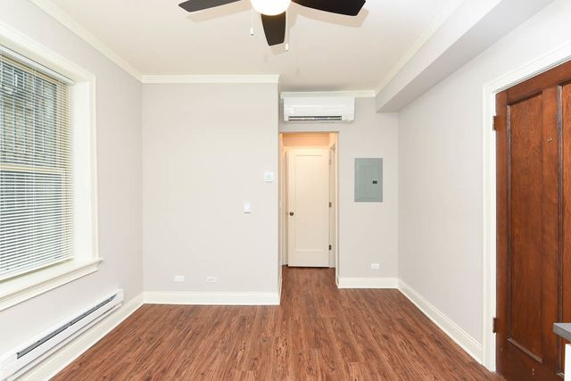 640 W WRIGHTWOOD Avenue 107, Chicago, IL 60614