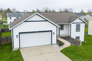 3076 Daybreak Lane, Holland Twp, MI 49424
