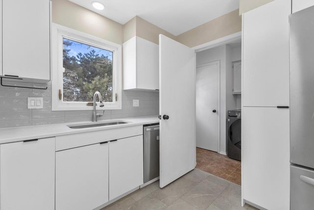 6609 Radburn LANE, Greendale, WI 53129