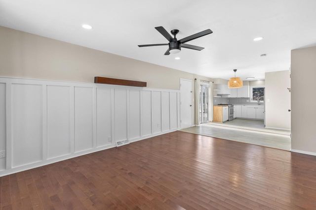 6609 Radburn LANE, Greendale, WI 53129