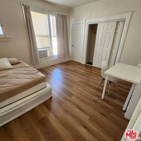 341 S Western Avenue 2, Los Angeles, CA 90020