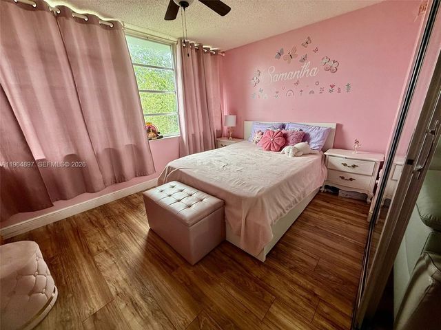 445 NE 195th St 429, Miami, FL 33179