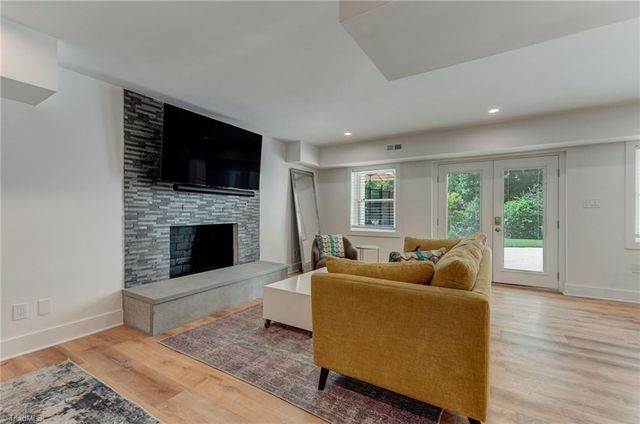 1211 Lakewood Drive, Greensboro, NC 27410