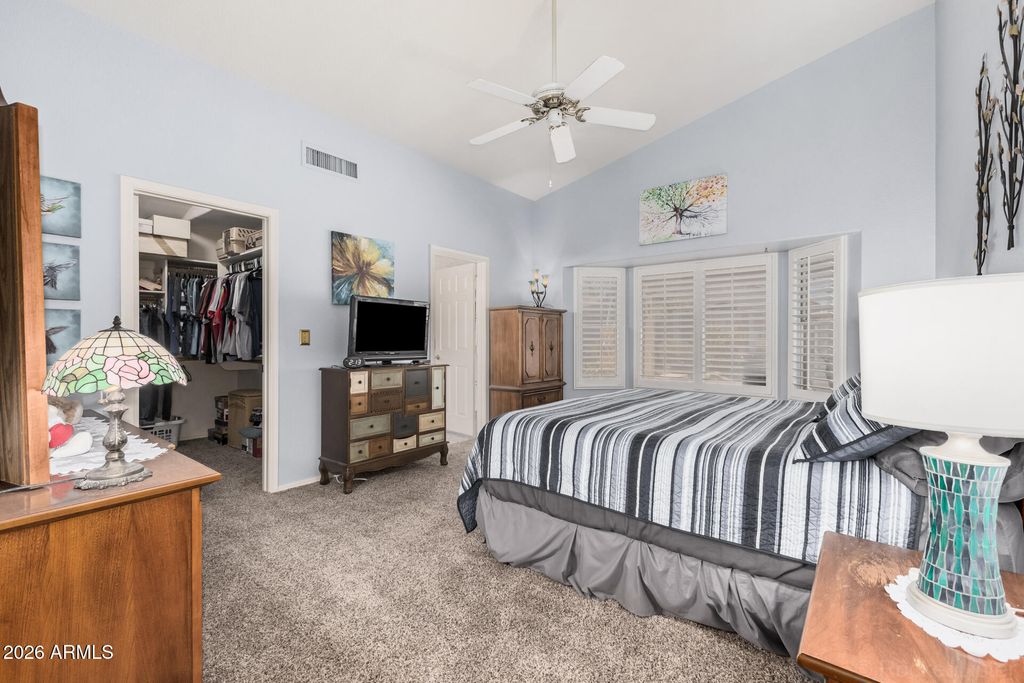 Image 13 of property listing at 14842 S 46TH Place, Phoenix, AZ 85044